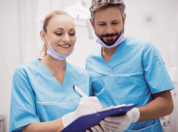 Assistente / Infermiera